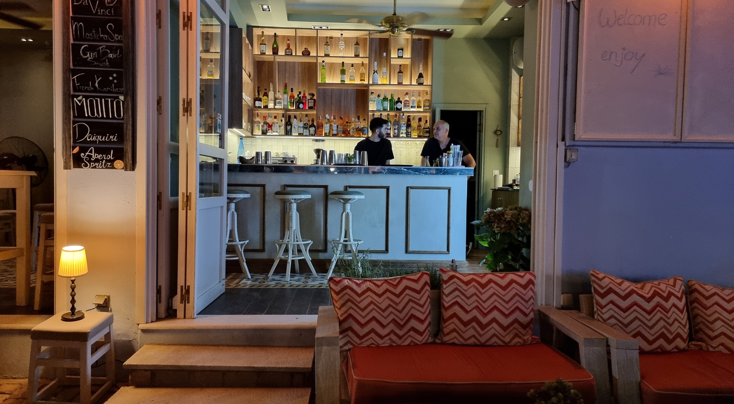 Resv Experiences Street Cafe Cocktail Bar